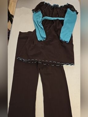 Mulberribush girls size 10 ruffle dress and pants set